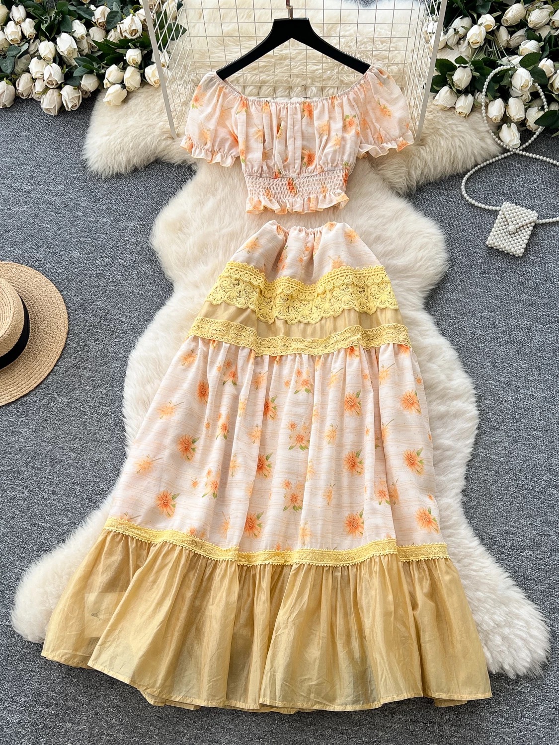 The money is greener on this side set CTP835 images